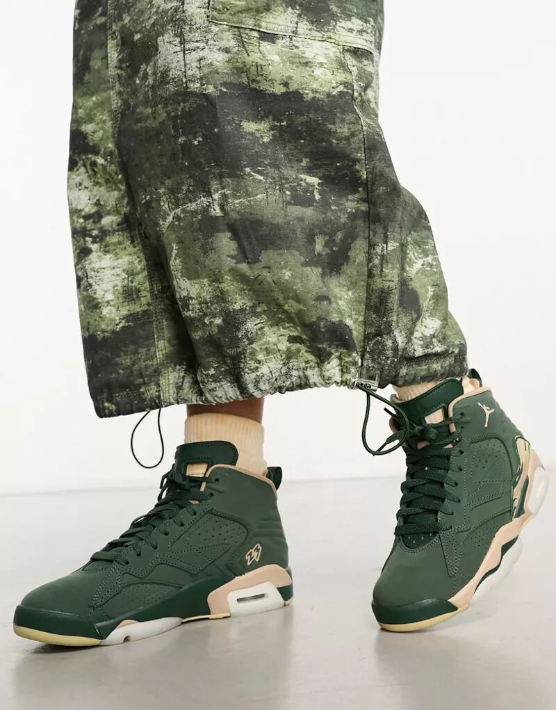 Кроссовки Jordan 3 Peat Jade зеленого и золотого цвета