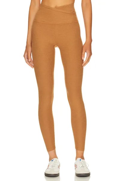 Леггинсы Beyond Yoga Spacedye At Your Leisure High Waisted Midi, цвет Toffee