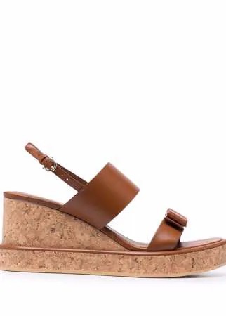 Salvatore Ferragamo босоножки Vara Bow 55 на танкетке