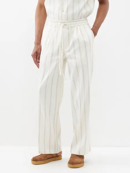 Полосатые брюки со складками из смесового льна Commas, белый
