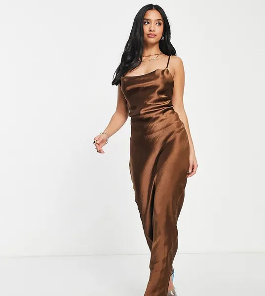 Платье-комбинация макси из блестящего атласа шоколадного цвета со шнуровкой на спине ASOS DESIGN Petite-Коричневый цвет