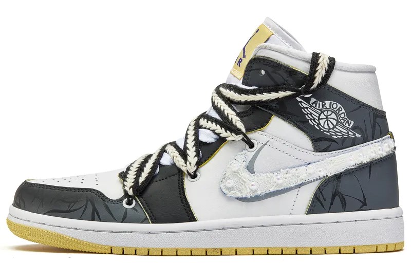 Кроссовки Air Jordan 1 Vintage Basketball Shoes Women's High-top Black/white, черный