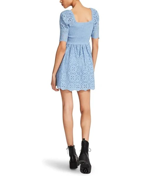 Платье Betsey Johnson Smocked Puff Sleeve Eyelet Mini Dress, цвет Endless Sky