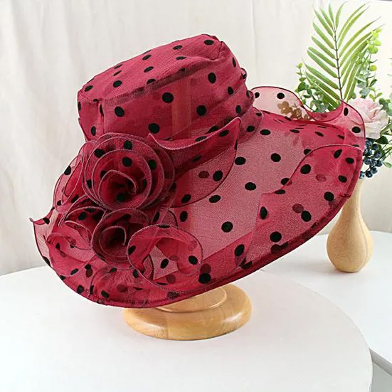 Дышащий солнцезащитный крем Шляпа Широкие поля Кружева Цветочный дизайн Dot Женщины Солнечная шляпа для ежедневной носки