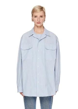 Голубая рубашка в полоску с карманами