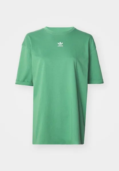 Базовая футболка ESSENTIALS BOYFRIEND adidas, зеленый