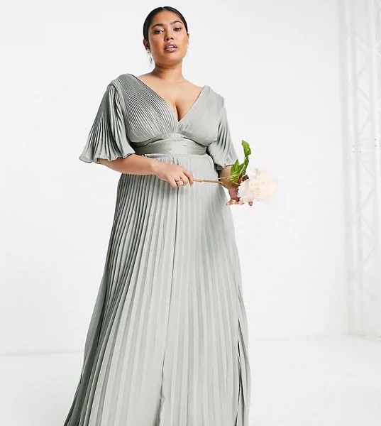 Плиссированное платье макси оливкового цвета с расклешенными рукавами и атласным поясом на талии ASOS DESIGN Curve Bridesmaid-Зеленый цвет