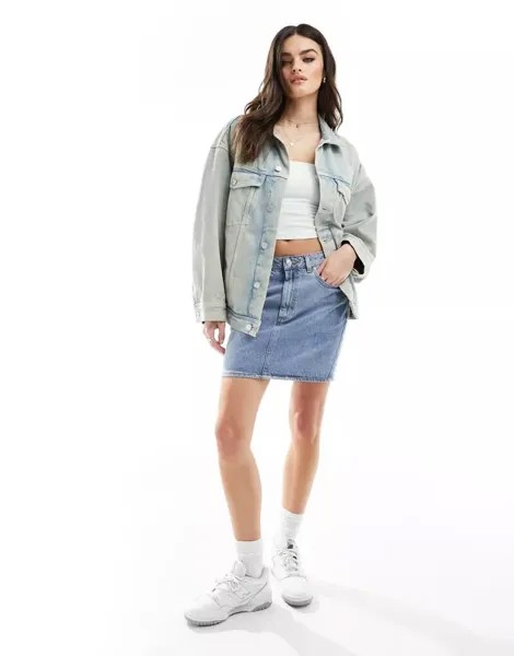 Светлая джинсовая куртка оверсайз Tommy Jeans Daisy