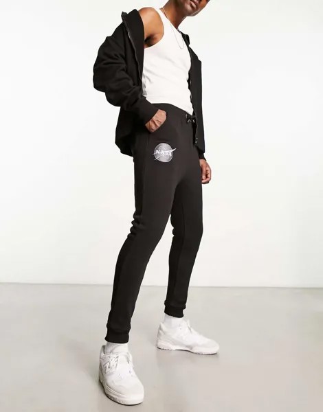 Черные спортивные брюки-карго Alpha Industries NASA