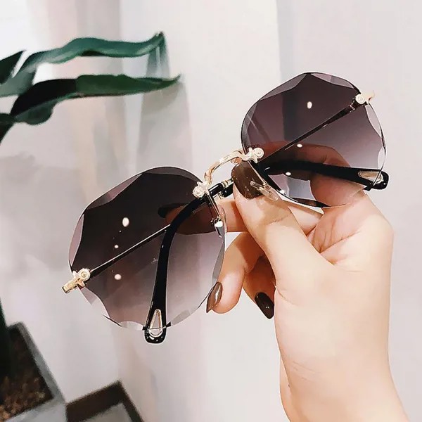 Мода Креативный дизайн Безрамочные солнцезащитные очки Женские солнцезащитные очки с большой опрайей Многосторонние градиентные линзы