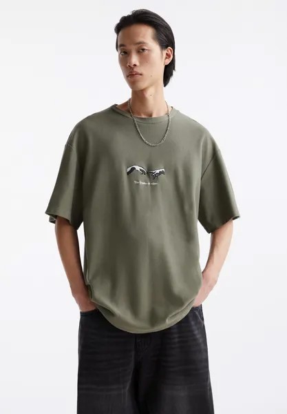 Футболка с принтом MICHELANGELO PULL&BEAR, цвет khaki