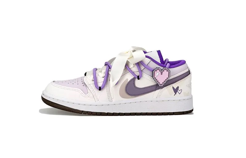 Кроссовки Air Jordan 1 Vintage Basketball Shoes Women's Low-top Purple/beige, белый/фиолетовый