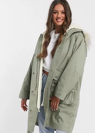 Шалфейно-зеленая парка с искусственным мехом ASOS DESIGN Petite-Зеленый цвет