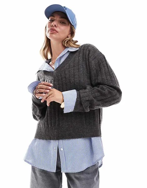 ASOS DESIGN – графитовый свитер в рубчик с V-образным вырезом