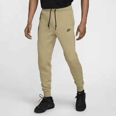 Джоггеры Nike Sportswear Tech Fleece, цвет Neutral Olive/Black