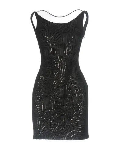 Короткое платье