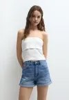 Джинсовые шорты TURN-UP MOM Pull&Bear, синий