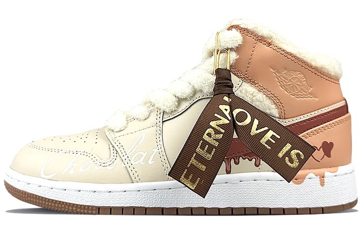 Кроссовки Air Jordan 1 Vintage Basketball Shoes Women's Mid-top Beige/coffee, цвет Off White