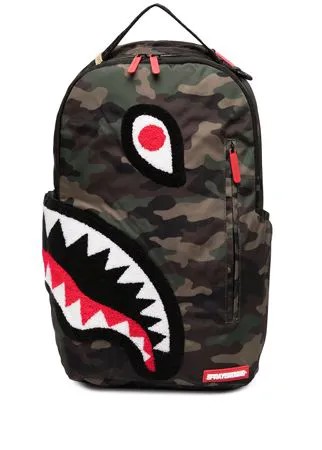 Sprayground камуфляжный рюкзак Torpedo Shark