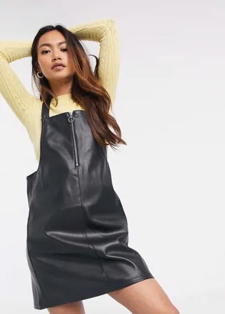 Черный сарафан из искусственной кожи Miss Selfridge