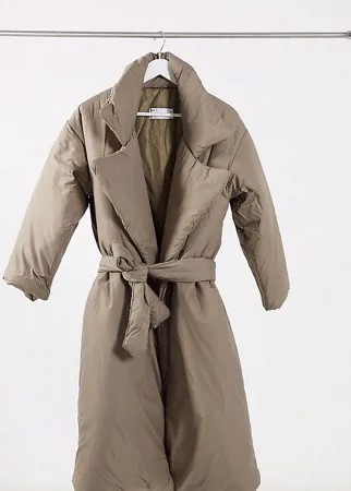 Дутое пальто макси орехового цвета с поясом ASOS DESIGN Petite-Коричневый