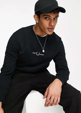 Черный свитшот с вышивкой Fred Perry