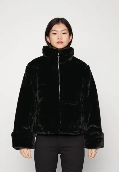 Зимняя куртка Monki, черный