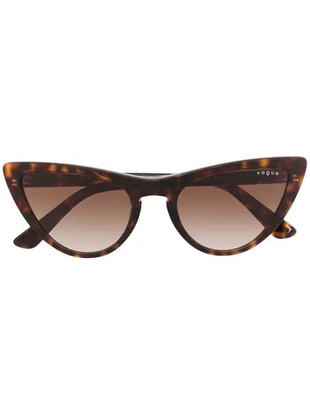 Vogue Eyewear солнцезащитные очки в оправе 'кошачий глаз' черепаховой расцветки