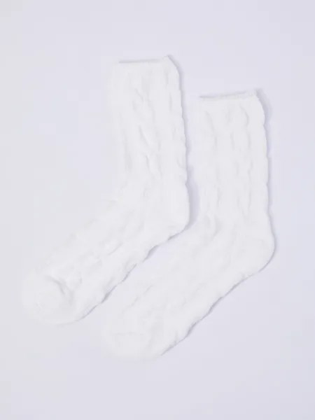 Высокие носки с фактурным узором