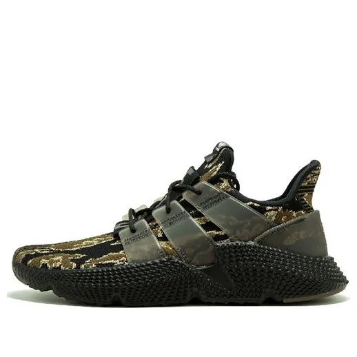 Массивные кеды undefeated x prophere Adidas, черный