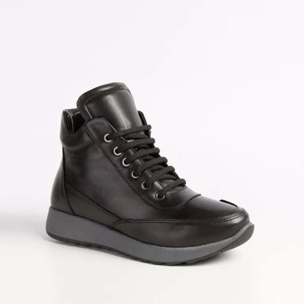 Черные кожаные кроссовки Calipso