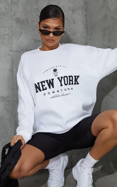 PrettyLittleThing Белый свитшот с принтом с надписью New York Downtown