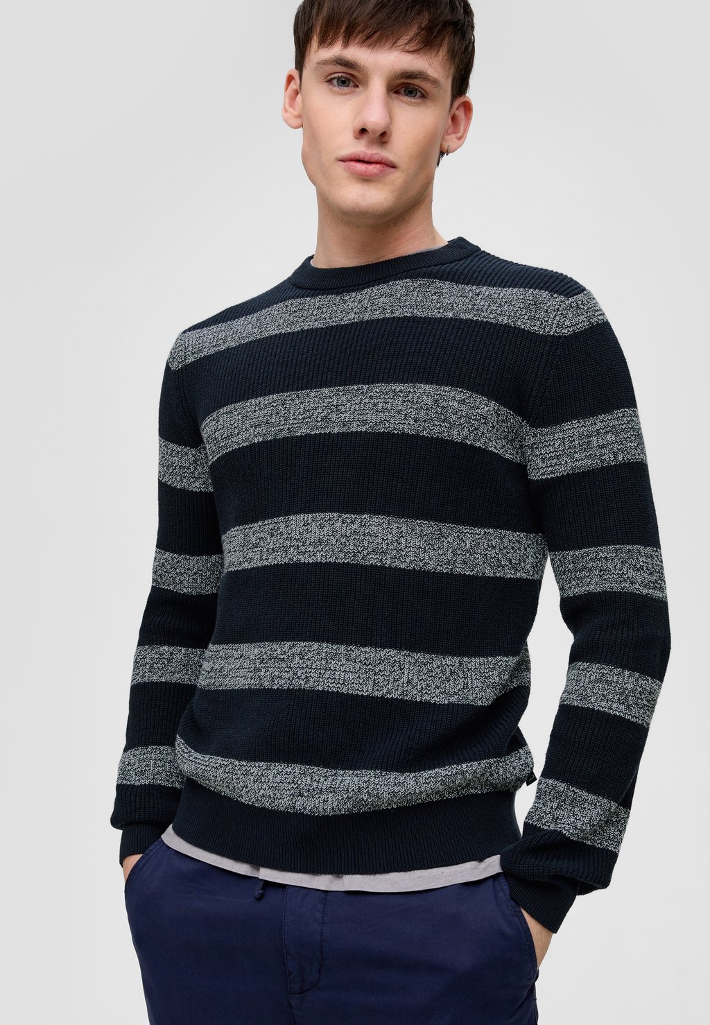 Вязаный свитер QS, цвет tiefblau