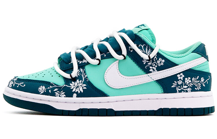 Кроссовки Nike Dunk Skateboarding Shoes Women's Low-top Green/white, зеленый