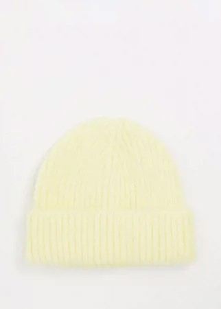 Объемная шапка-бини с глубоким отворотом ASOS DESIGN-Желтый
