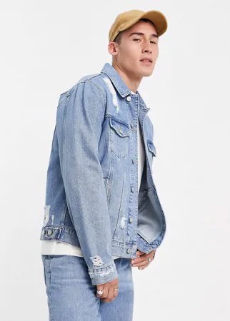 Рваная джинсовая куртка выбеленного голубого цвета ASOS DESIGN-Голубой