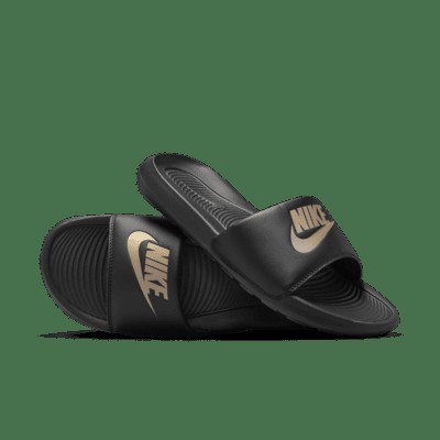 Шлепанцы Nike Victori One, цвет Black/Black/Metallic Gold