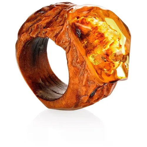 Amberholl Стильное необычное кольцо «Индонезия» из дерева и натурального балтийского янтаря