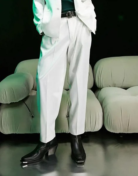Блестящие белые брюки суженного книзу кроя в стиле oversized ASOS DESIGN-Белый