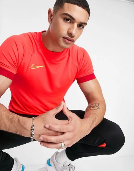 Красная футболка Nike Football Dri-FIT Academy 21-Красный