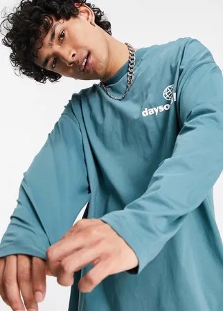 Бирюзовый oversized-лонгслив с белым маленьким логотипом на груди ASOS Daysocial-Голубой