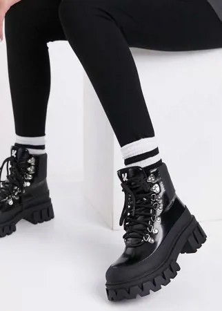 Черные походные ботинки из искусственной кожи на массивной подошве Koi Footwear Syndrome-Черный