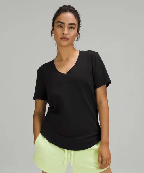 Футболка Love с V-образным вырезом Lululemon, черный
