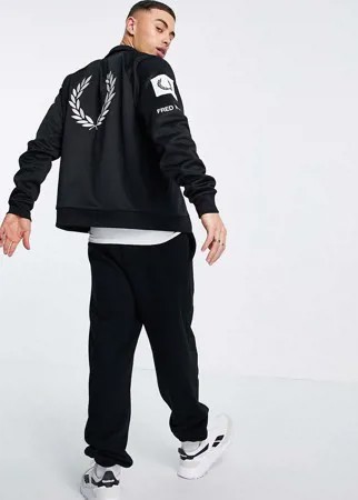 Олимпийка черного цвета с графическим логотипом Fred Perry-Черный цвет