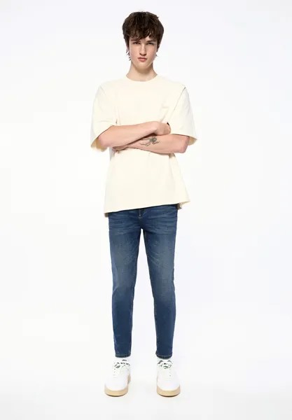 Зауженные джинсы BASIC CARROT PULL&BEAR, темно-синий