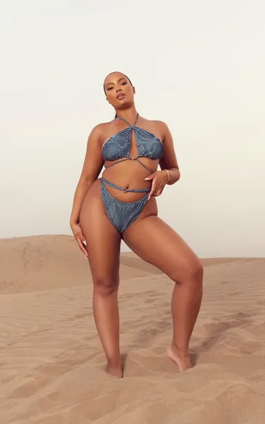 PrettyLittleThing Плюс синие плавки бикини с контрастной текстурой в рубчик и уплотнительными кольцами на бретелях
