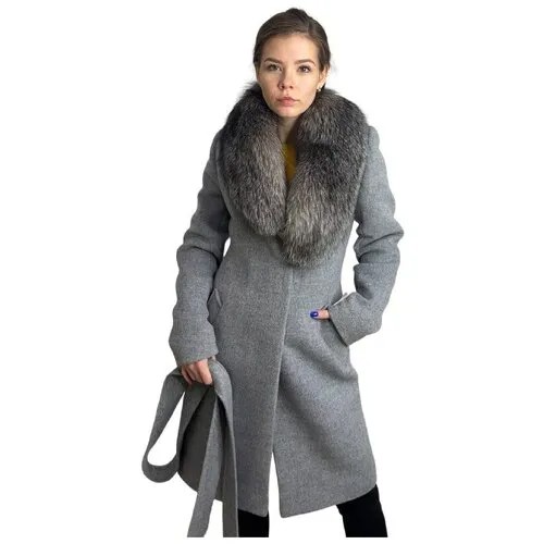 Зимнее пальто женское. Зимнее пальто с натуральным мехом. Классическое зимнее женское пальто. Размер 42