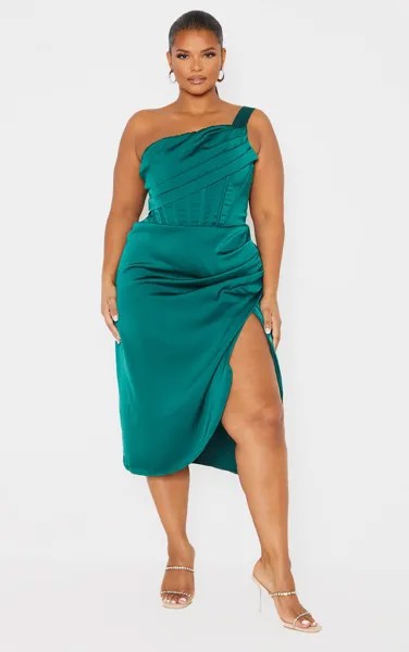 PrettyLittleThing Плюс Изумрудно-зеленое атласное платье миди с драпировкой и разрезом по бокам
