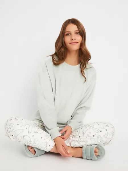 Домашний пижамный комплект (свитшот и штаны)