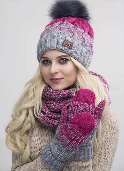 Комплект (шапка+шарф+перчатки) женский Каляев 37291 серый/малиновый, р. 56-58